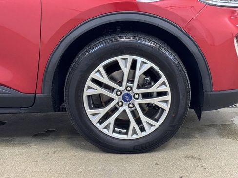 Used 2022 Ford Escape SEL w/ Technology Package image 4