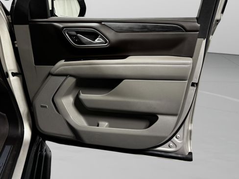 Used 2023 GMC Yukon SLT image 39