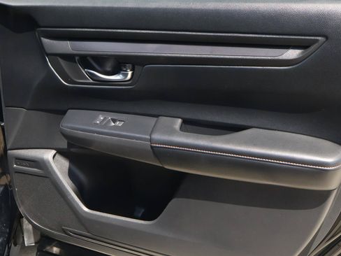 Used 2025 Honda CR-V Sport-L image 18