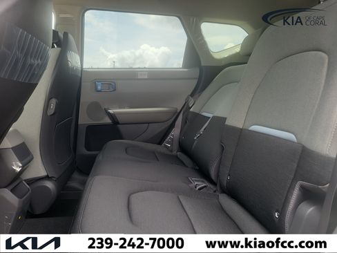 New 2027 Kia Seltos S FWD image 13