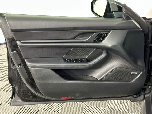 Used 2020 Porsche Taycan 4S w/ Premium Package image 34