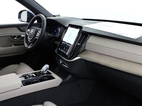 New 2026 Volvo XC90 T8 Ultra w/ Protection Package Premier AWD/4WD image 27