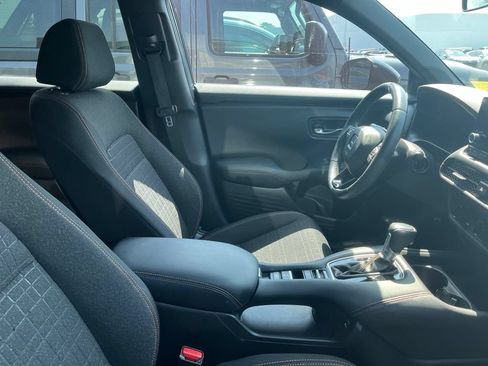 Used 2024 Honda HR-V Sport image 9