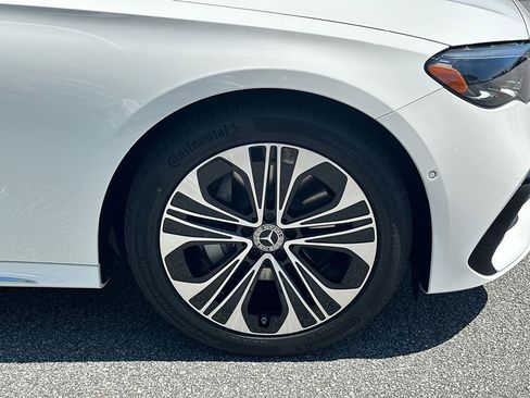 New 2026 Mercedes-Benz E 350 4MATIC Sedan image 13