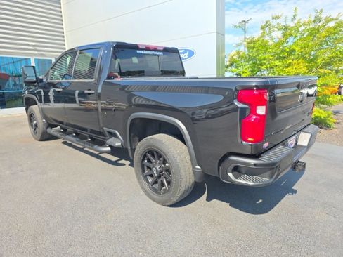 Used 2022 Chevrolet Silverado 2500 High Country w/ Z71 Off-Road Package AWD/4WD image 8