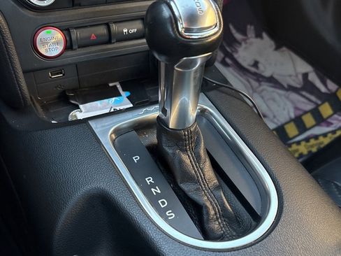 Used 2018 Ford Mustang Coupe image 12