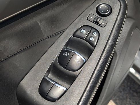 Used 2022 Nissan Maxima SV w/ Floor Mat Group FWD image 15