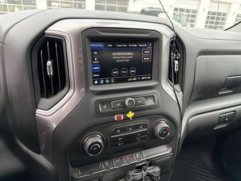 Used 2020 Chevrolet Silverado 1500 Custom Trail Boss w/ Custom Convenience Package image 11