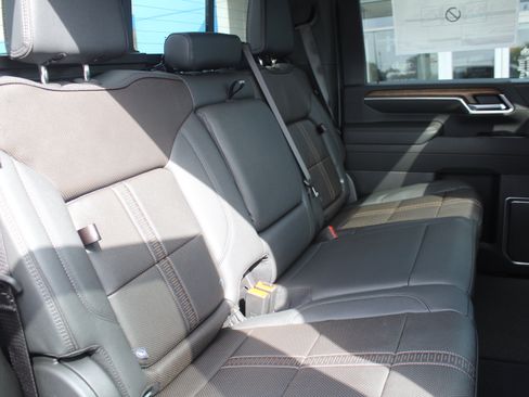 New 2026 Chevrolet Silverado 3500 High Country w/ Technology Package AWD/4WD image 22