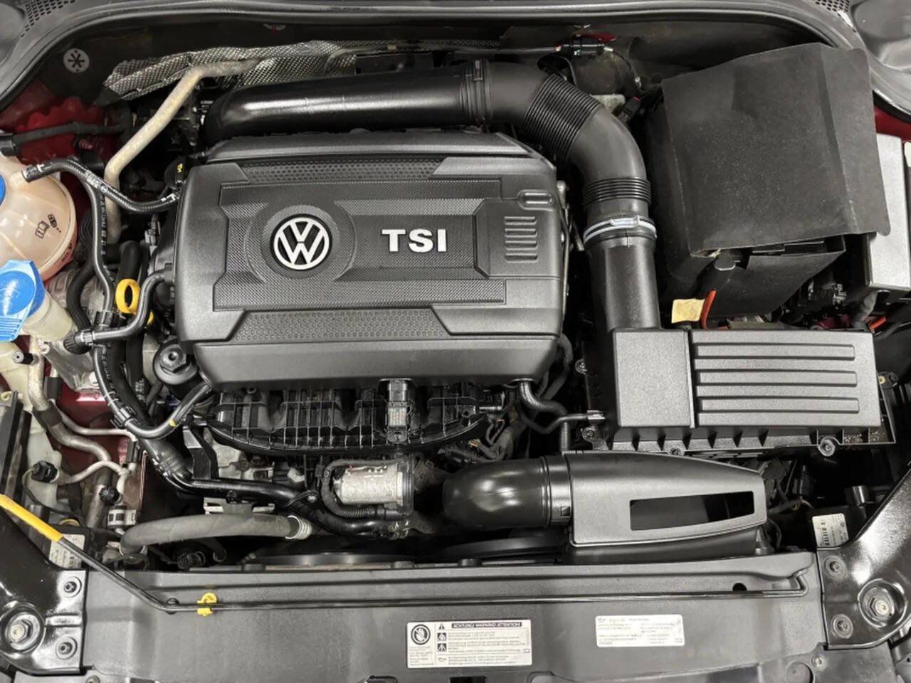 Used 2016 Volkswagen Jetta SEL FWD image 11