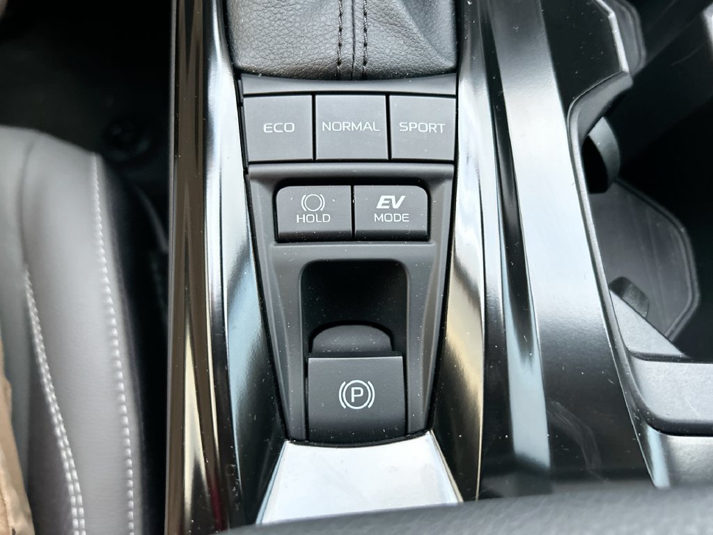 Certified 2025 Toyota Camry SE FWD image 34