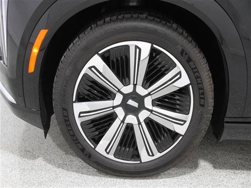 New 2025 Cadillac Escalade IQ Luxury 1 image 29