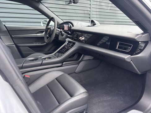 Certified 2025 Porsche Taycan RWD image 13