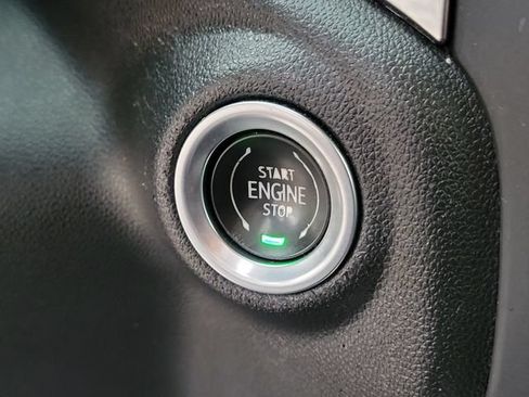 Used 2022 Chevrolet Silverado 1500 RST AWD/4WD image 32