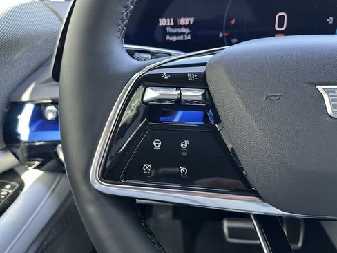 Certified 2025 Cadillac Optiq Luxury 1 image 17