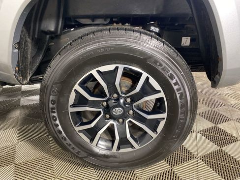 Used 2023 Toyota Tacoma TRD Sport AWD/4WD image 13