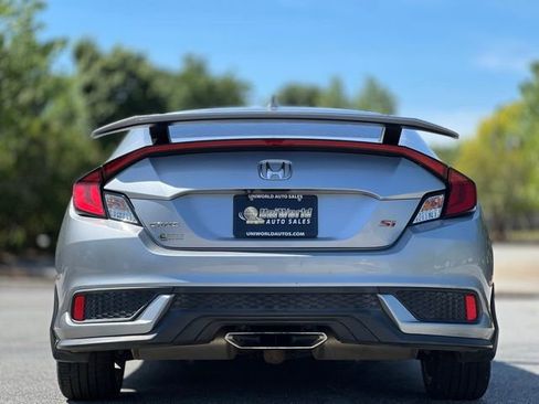 Used 2018 Honda Civic Si image 6