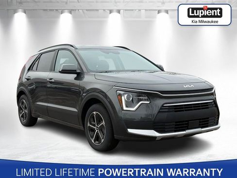 New 2026 Kia Niro EX image 1