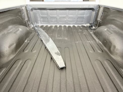 Used 2023 RAM 2500 Laramie AWD/4WD image 28