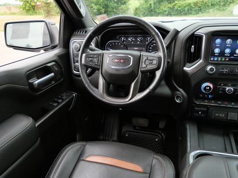 Certified 2021 GMC Sierra 1500 AT4 w/ AT4 Premium Package AWD/4WD image 9