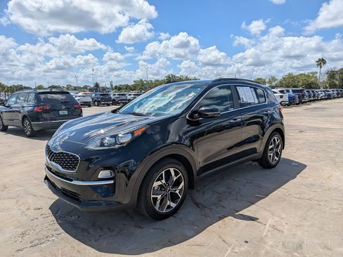 Used 2020 Kia Sportage EX w/ Option Group 15 FWD image 4