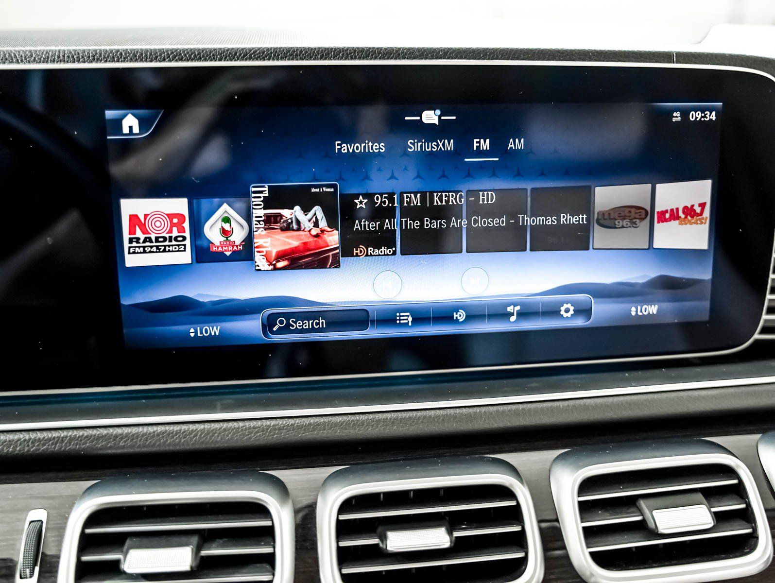 Certified 2024 Mercedes-Benz GLE 450e 4MATIC image 16