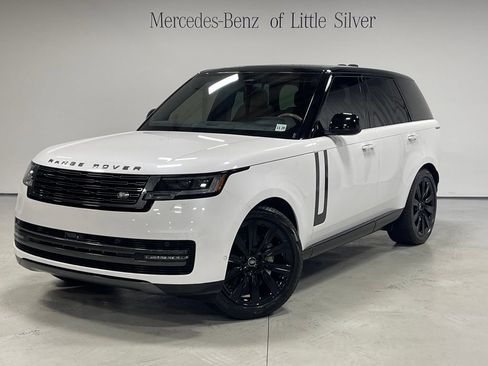Used 2025 Land Rover Range Rover SE AWD/4WD image 1