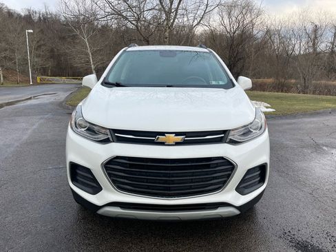 Used 2021 Chevrolet Trax LT w/ Premium Seat Package image 8