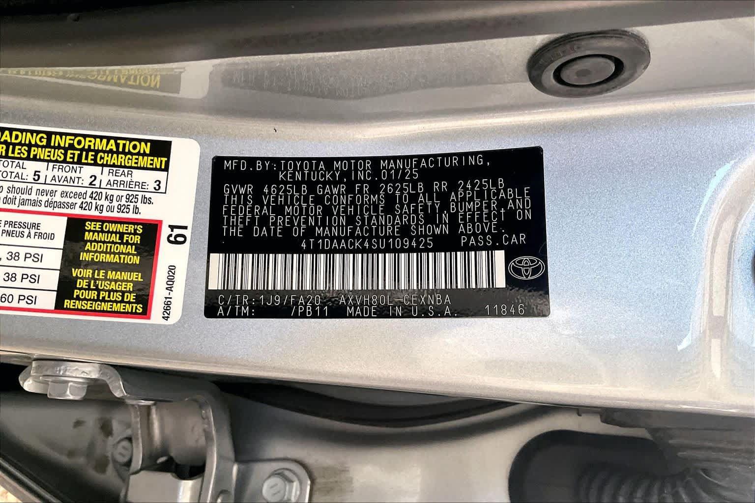 Used 2025 Toyota Camry LE FWD image 35