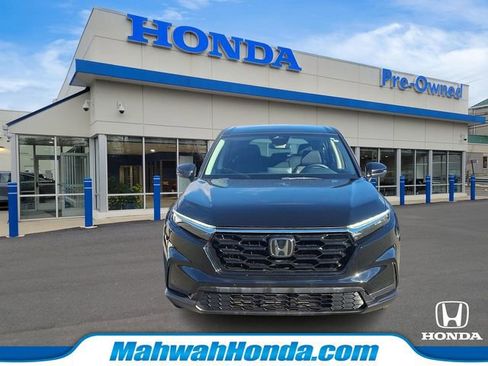 Used 2023 Honda CR-V LX image 2
