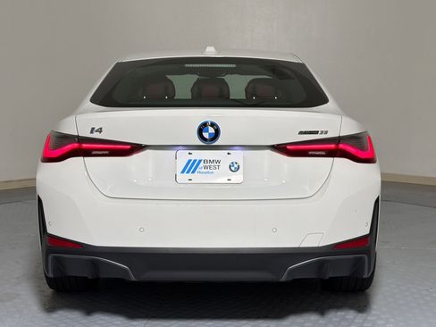 Used 2023 BMW i4 eDrive35 RWD image 9