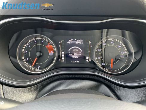 Used 2019 Jeep Cherokee Latitude w/ Cold Weather Group image 20