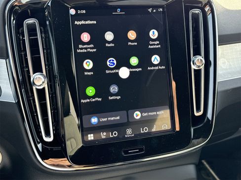 New 2026 Volvo XC40 B4 Core w/ Protection Package image 24