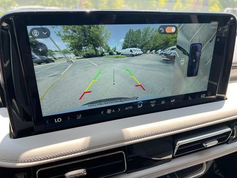 New 2026 Lincoln Aviator 2WD w/ Jet Appearance Package image 27