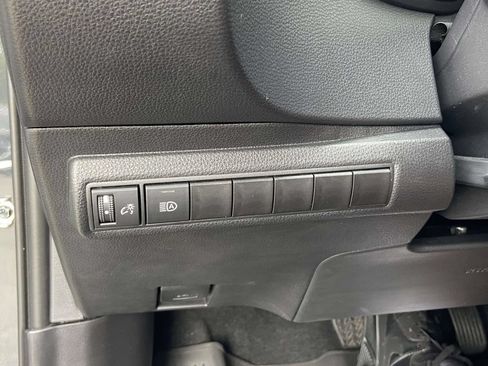 Used 2025 Toyota Corolla LE FWD image 25