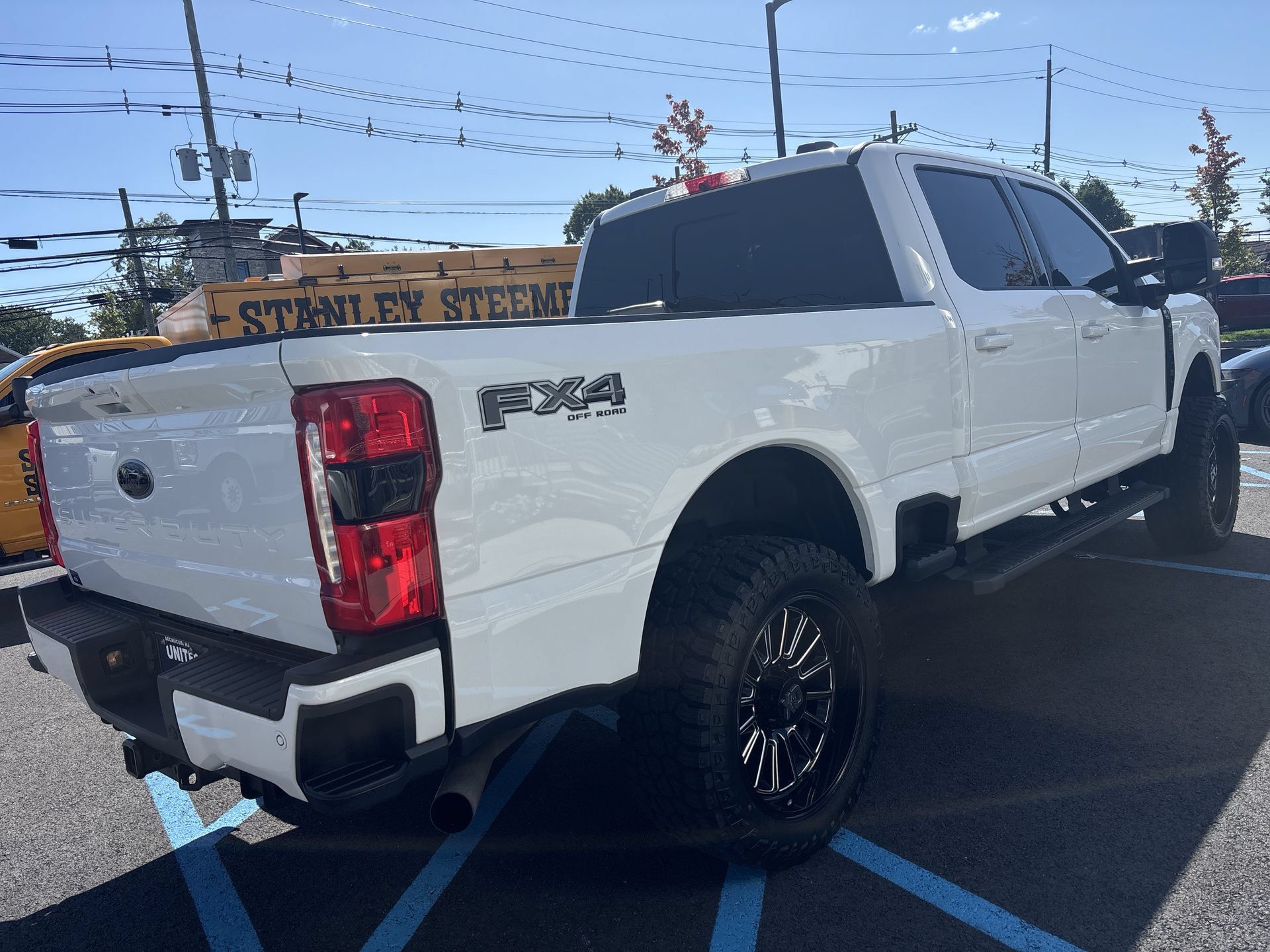 Used 2023 Ford F250 XLT w/ Black Appearance Package AWD/4WD image 36