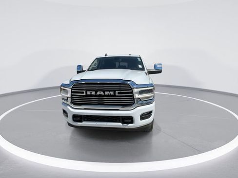 Certified 2024 RAM 2500 Laramie AWD/4WD image 3