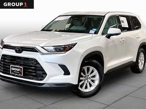 Certified 2024 Toyota Grand Highlander AWD image 1