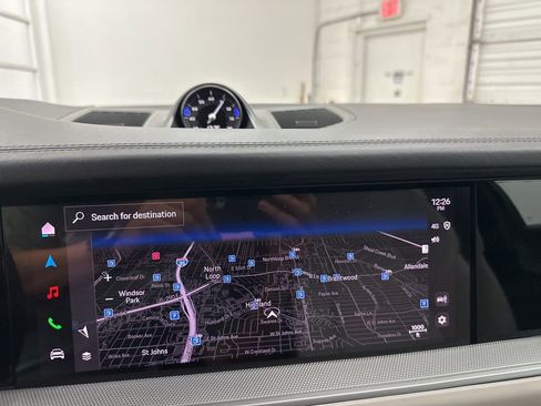 Used 2024 Porsche Cayenne Coupe image 15