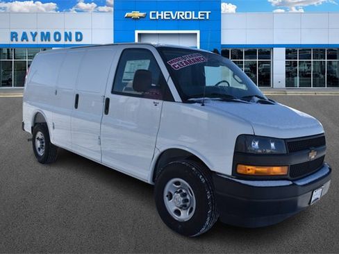 New 2025 Chevrolet Express 2500 Work Van w/ Driver Convenience Package image 10