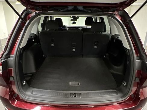 Used 2023 Jeep Grand Cherokee Laredo image 25