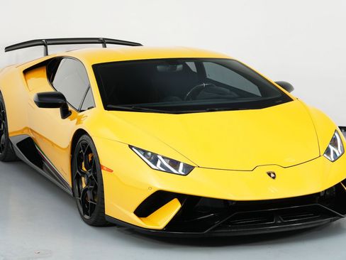 Used 2018 Lamborghini Huracan Performante image 51