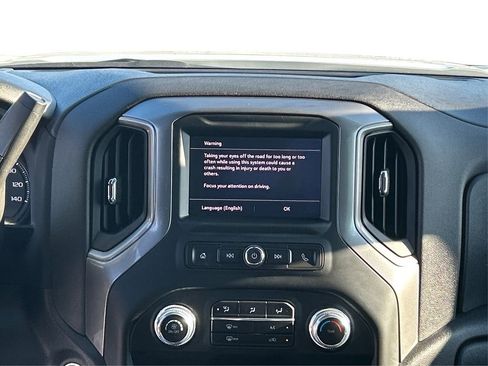 Used 2025 GMC Sierra 1500 Pro w/ Convenience Package image 17