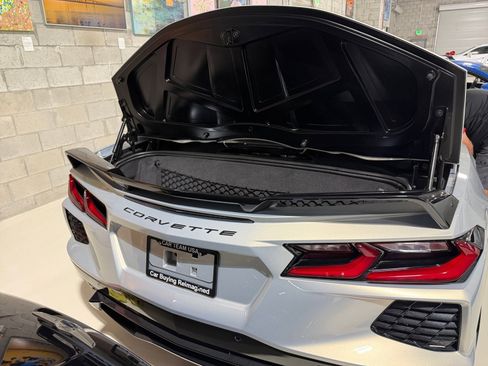 Used 2021 Chevrolet Corvette Stingray Premium Conv w/ Z51 Performance Package image 46