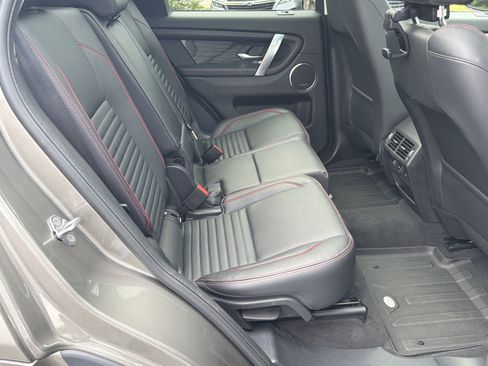 Used 2022 Land Rover Discovery Sport SE R-Dynamic AWD/4WD image 15