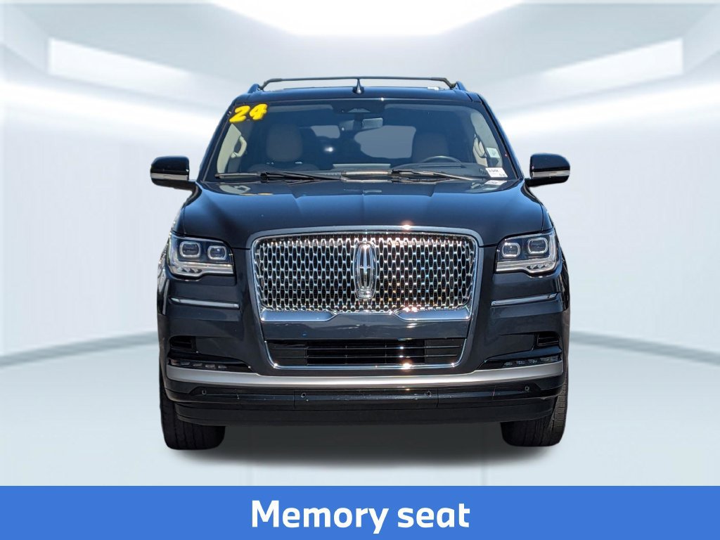 Used 2024 Lincoln Navigator L Reserve AWD/4WD image 11