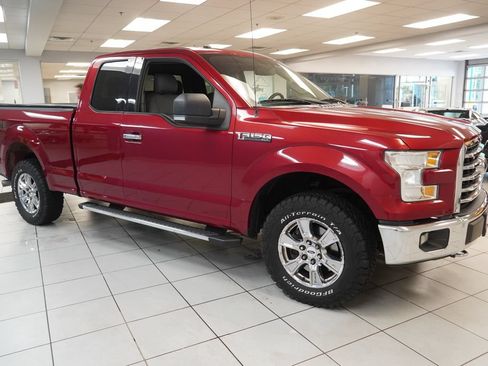Used 2016 Ford F150 XLT w/ Equipment Group 302A Luxury AWD/4WD image 13