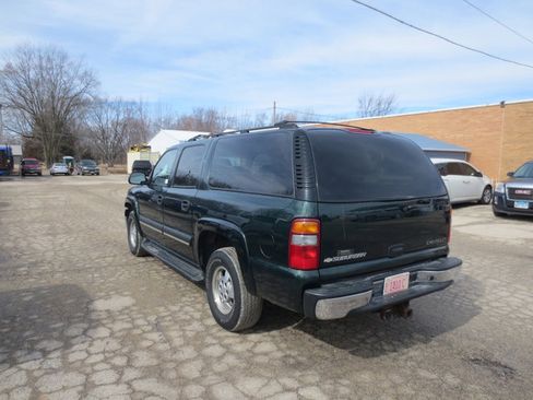 Used 2003 Chevrolet Suburban LS w/ LS Preferred Equipment Group image 8