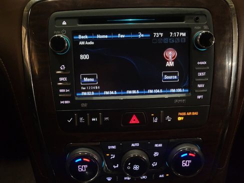 Used 2014 Buick Enclave Premium AWD/4WD image 25