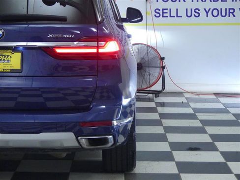 Used 2019 BMW X7 xDrive40i w/ Premium Package AWD/4WD image 38
